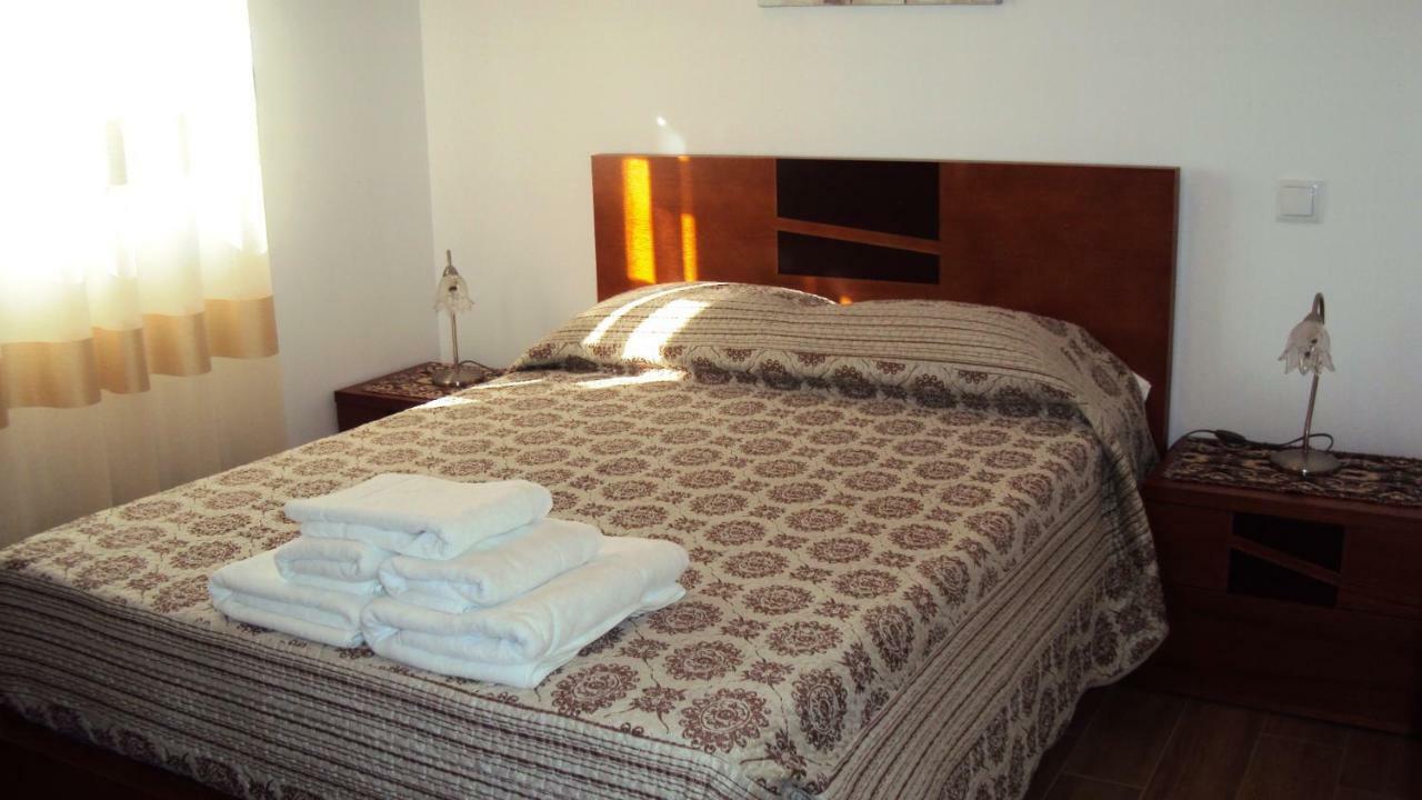 Alojamento Rodrigues Arcos de Valdevez Ngoại thất bức ảnh